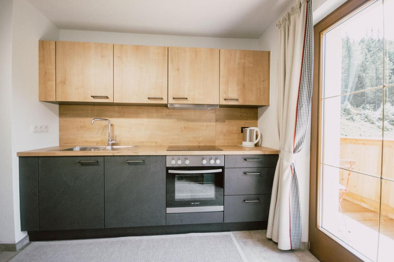 Nedererhof - Zimmer Edelweiss Mit Gemeinschaftskueche Schmirn Extérieur photo